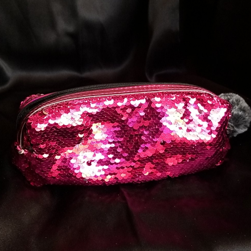 BH Cosmetics hot pink zippered makeup Tote